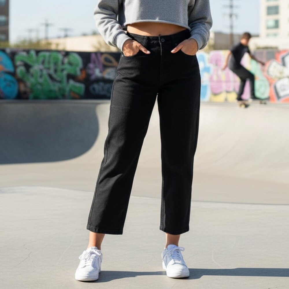 Nike SB Pants Women Medium Black Cotton High-Rise Straight Cropped Pants